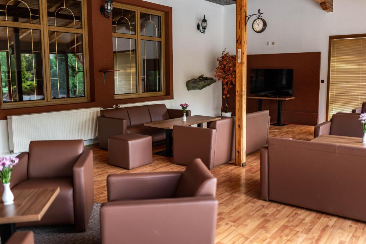 Velke Bosany Hotel David المظهر الخارجي الصورة